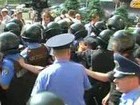 В Фастове продолжают штурмовать РОВД: к зданию стягивают "Беркут". ВИДЕО+ФОТО