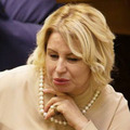 Анну Герман выгнали из сессионного зала?