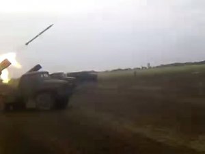 [фото] Боевики "Градами" и минометами бьют под Мариуполем: пострадали мирные жители, видео