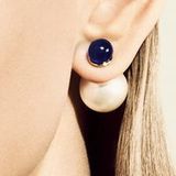 Серьги “Mise en Dior” со скидкой.