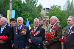 В Мариуполе чествуют ветеранов Второй мировой войны (ФОТОРЕПОРТАЖ)