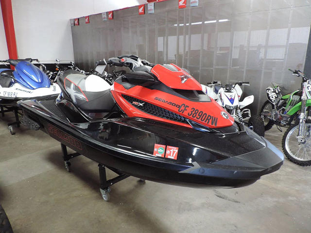 Красивая жизнь молодого прокурора ГПУ Кривобока: элитные виллы под Киевом, в Карпатах и в Крыму, квартиры, десятки гектар земли, дорогие автомобили и связь с ДНР/ЛНР 26